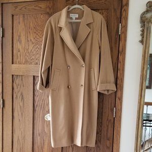 Beautiful Jones of NY Camel Coat, 16